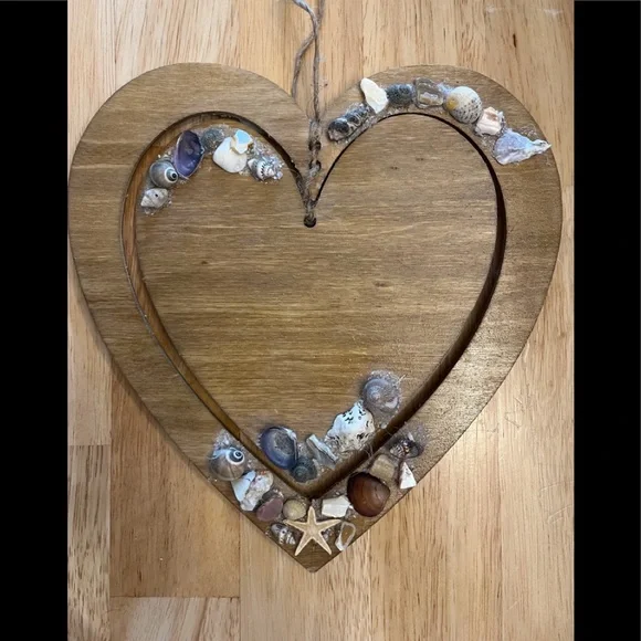 Spinning Wooden Heart Hanging Decor - Picture 2 of 2